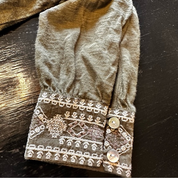 Lucky Brand Small Olive Green and White Embroidered Lightweight Button Down - Picture 6 of 11